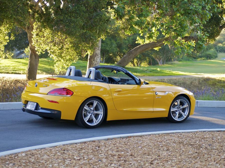  BMW Z4 sDrive 2.8i Roadster 2011 года  (US) (фото 13 из 17)